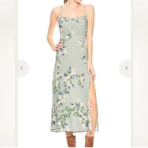 Flynn Skye Hazel Floral dress with slit size Large EUC